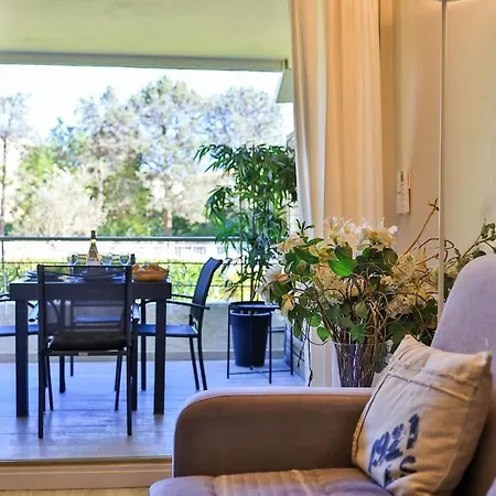 2 Pieces, Piscine Et Parking Centre De St Tropez Appartement Saint-Tropez